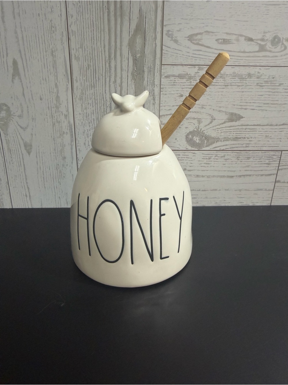 Rae Dunn "HONEY" Pot with Original Wooden Dipper & Bee Lid - Excellent
